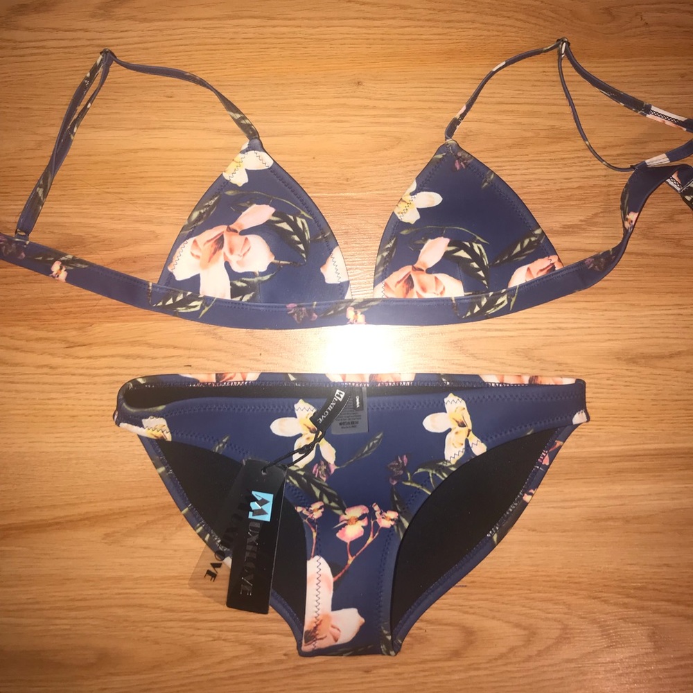 Floral Triangl Style Bikini New With Tags Blue